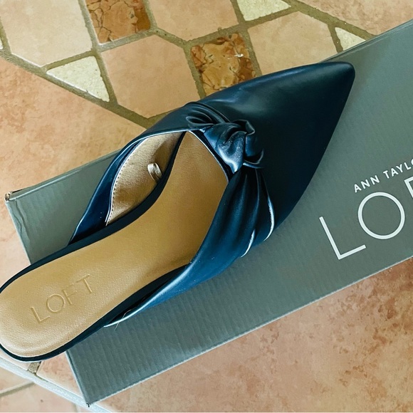 Ann Taylor Loft Knotted Mule Navy Blue Size 8 1/2 - Picture 4 of 5